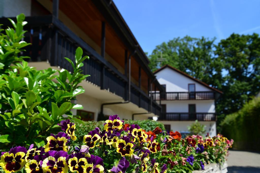 Hotel Am Buchwald Esslingen am Neckar Bagian luar foto
