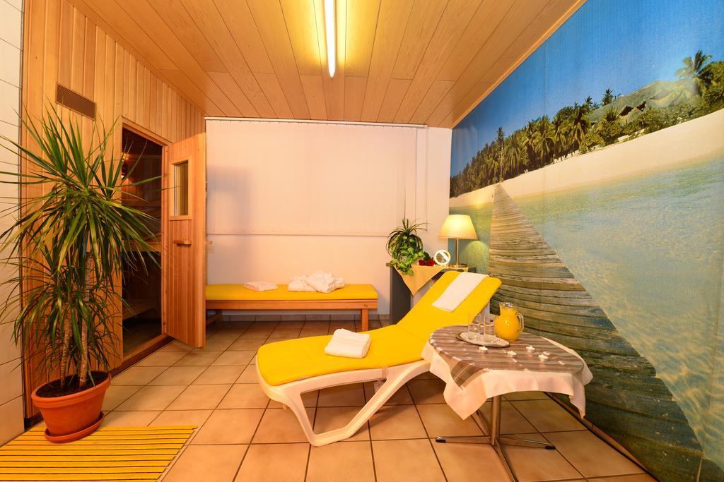 Hotel Am Buchwald Esslingen am Neckar Bagian luar foto