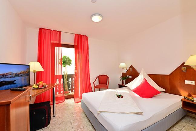 Hotel Am Buchwald Esslingen am Neckar Bagian luar foto