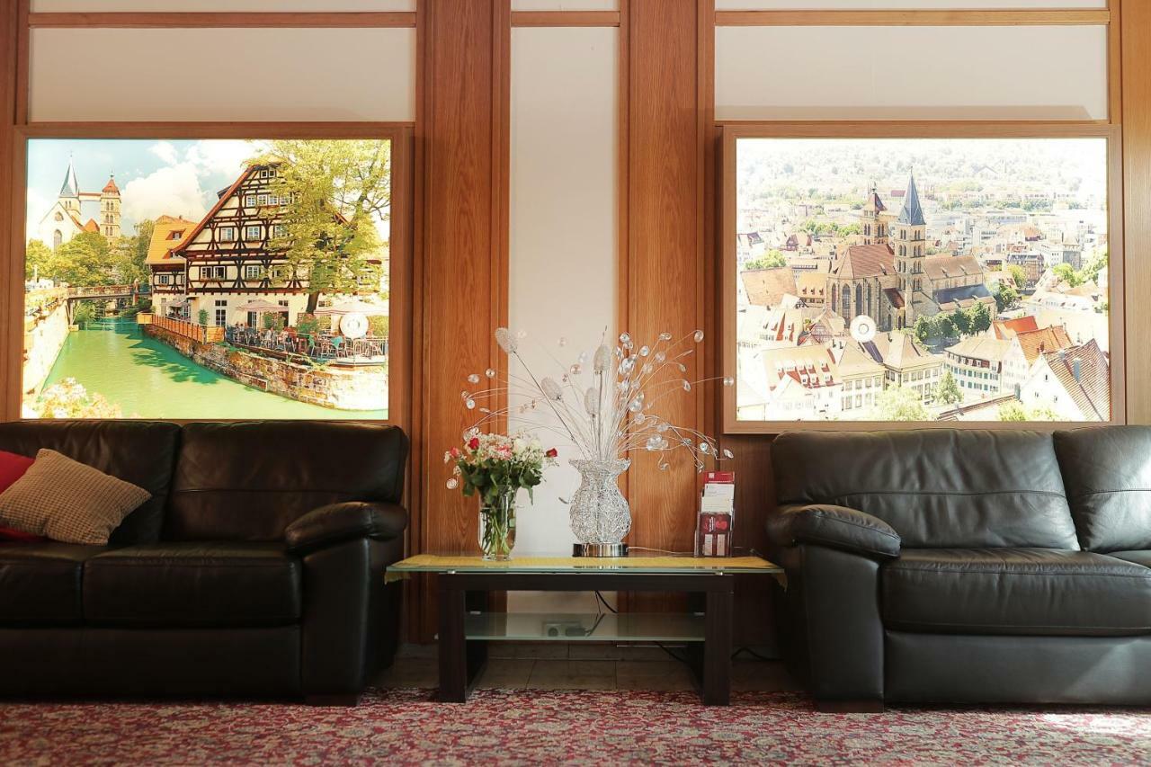 Hotel Am Buchwald Esslingen am Neckar Bagian luar foto